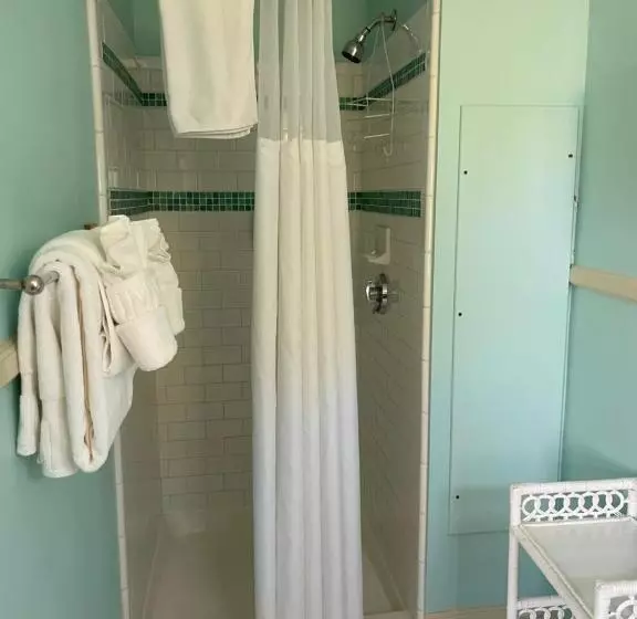 Moseley Cottage Inn And The Town Motel