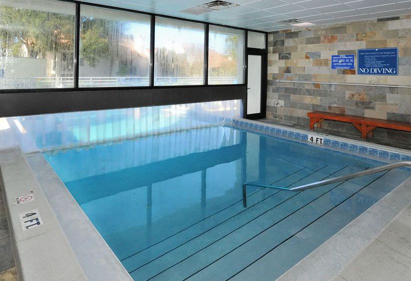 Tops'l Beach & Racquet Resort