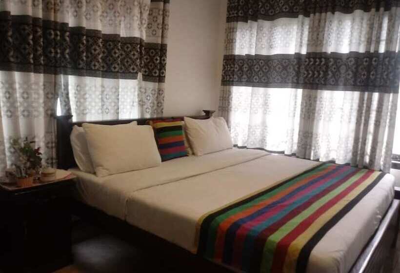 Bed and Breakfast Yoho Jai Bangalow