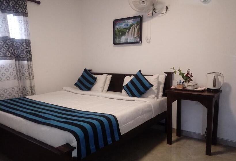 Bed and Breakfast Yoho Jai Bangalow