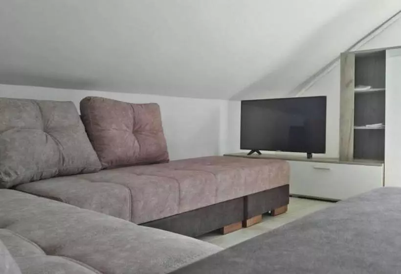 پانسیون Villa Jovanovic