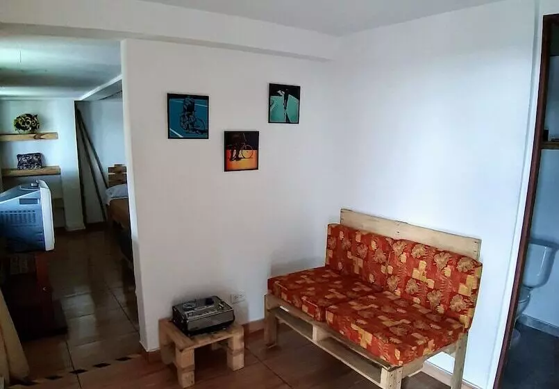 ユースホステル Hostal Triangulo Del Cafe