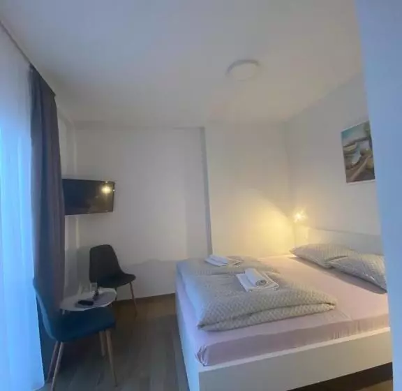 پانسیون Prenoćište Stari Grad   Old Town