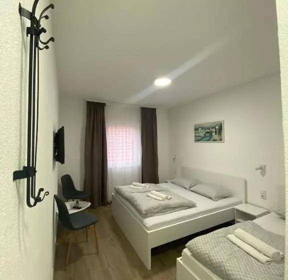 پانسیون Prenoćište Stari Grad   Old Town