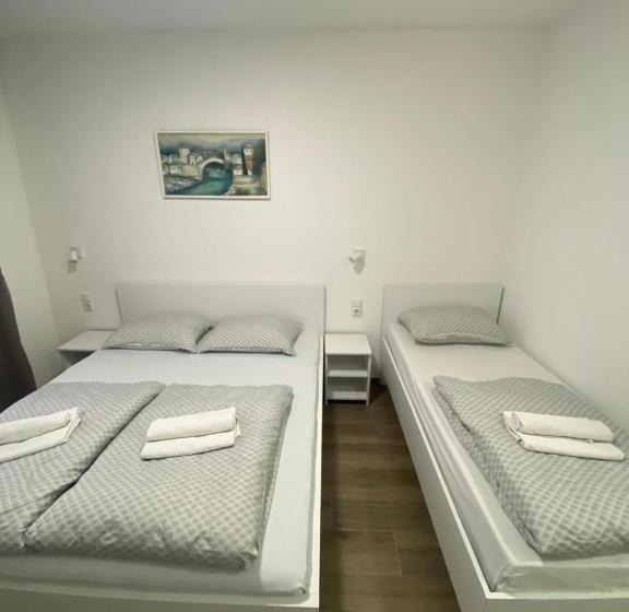 پانسیون Prenoćište Stari Grad   Old Town