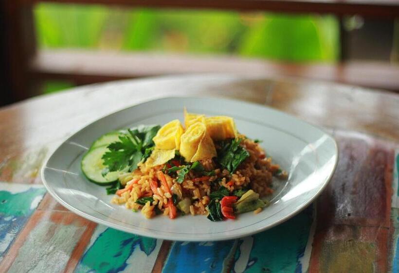 ベッドアンドブレックファースト Galang Hari Villa