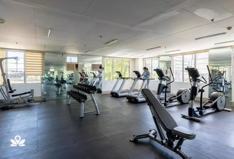 هتل Zen Rooms Alicia Tower Cebu