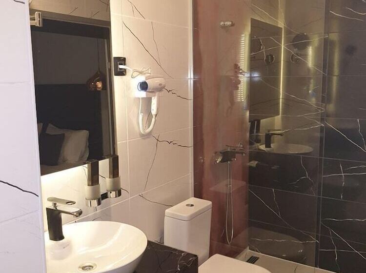 هتل International Palace