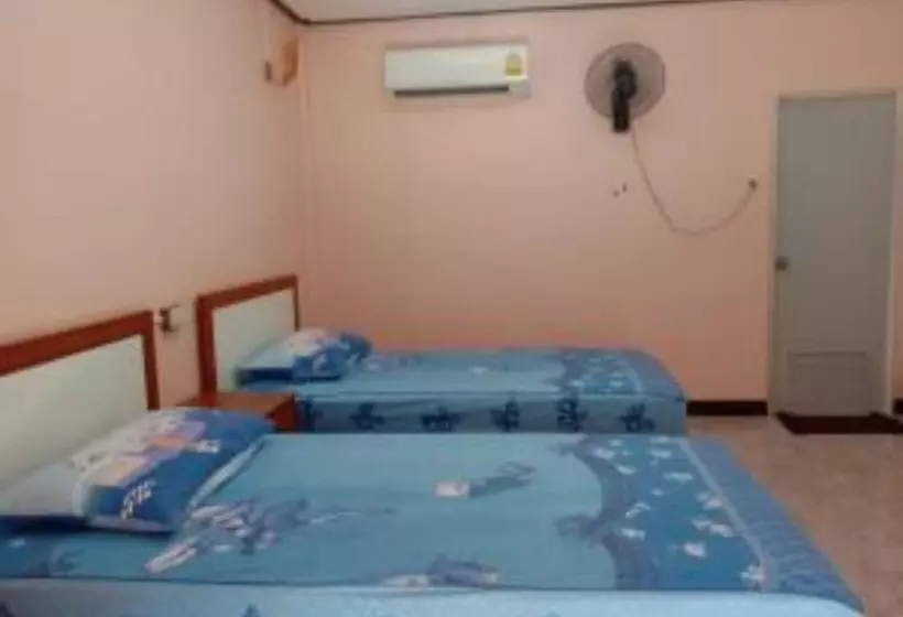 هتل Nong Kho Resort By Oyo Rooms
