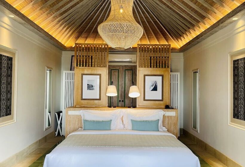 Отель Sudamala Resort, Komodo, Labuan Bajo