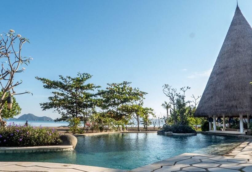 Отель Sudamala Resort, Komodo, Labuan Bajo