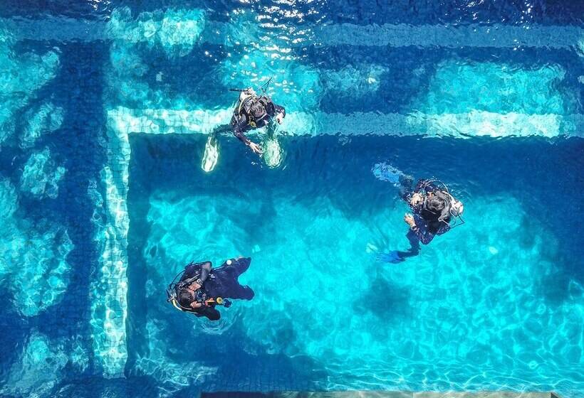 Отель Sudamala Resort, Komodo, Labuan Bajo