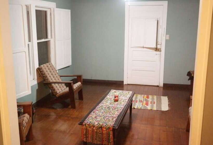 هتل Villa El Rosario