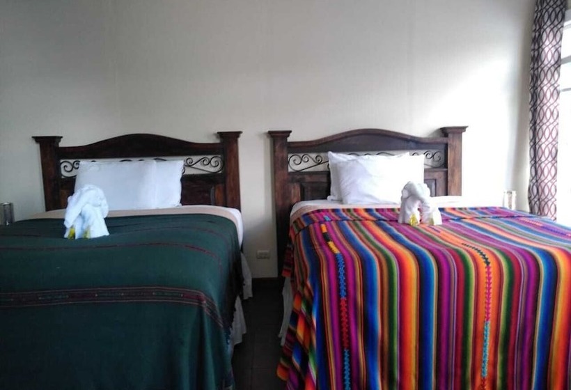 هتل Villa El Rosario