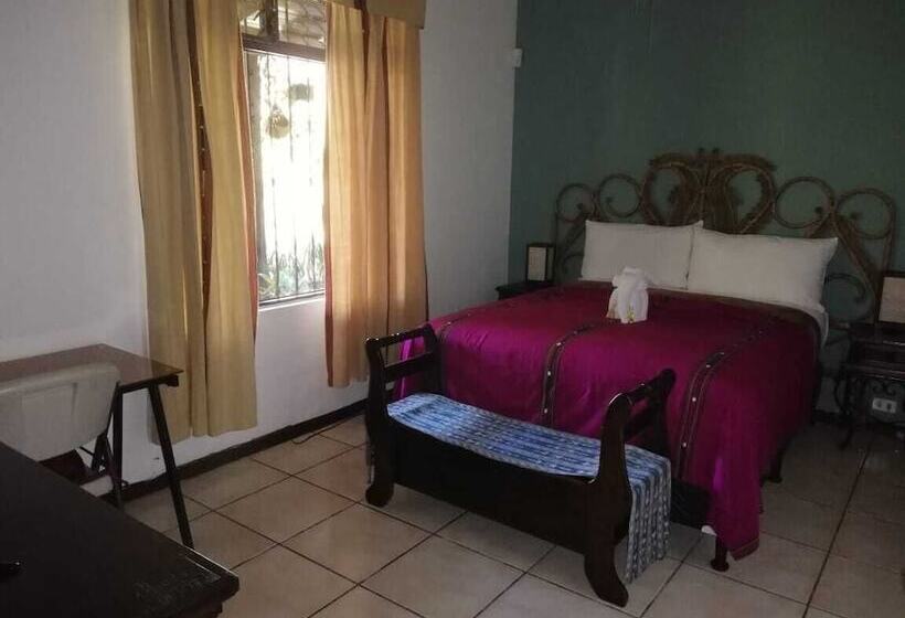 هتل Villa El Rosario