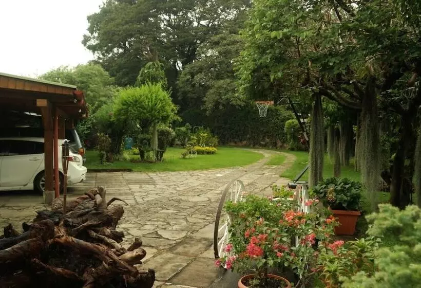 هتل Villa El Rosario