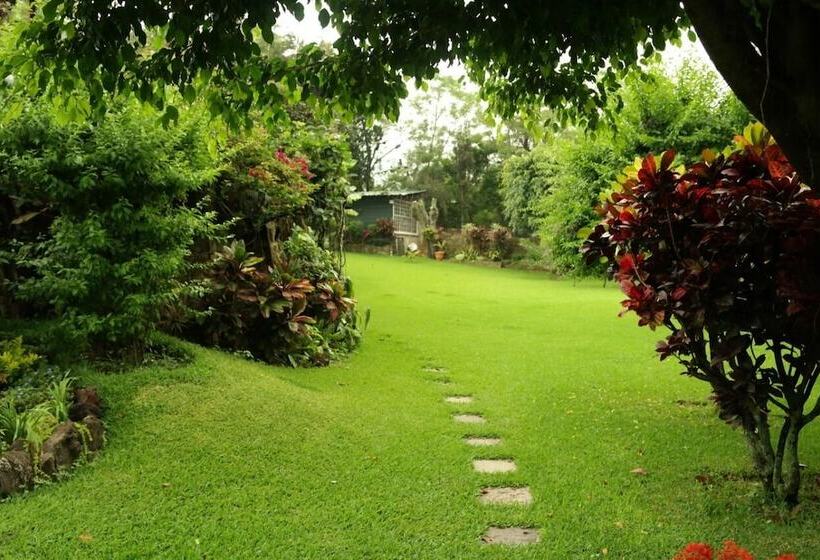 هتل Villa El Rosario