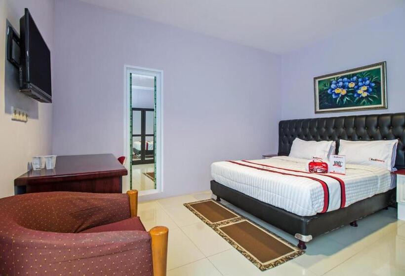 פנסיון Reddoorz Plus @ Guntur Raya Setiabudi