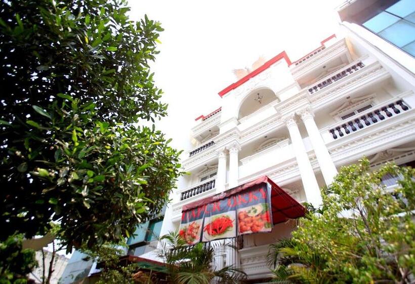 פנסיון Reddoorz Plus @ Guntur Raya Setiabudi