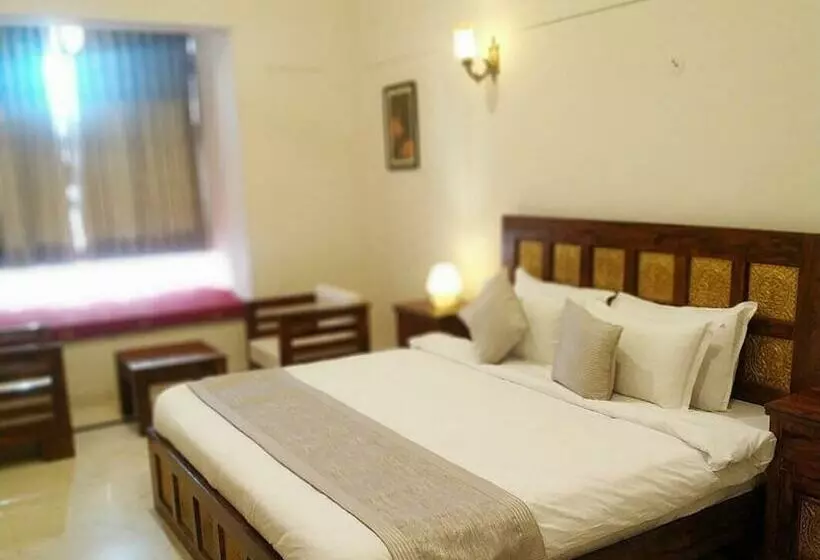 Lomakeskus Raj Bagh Palace