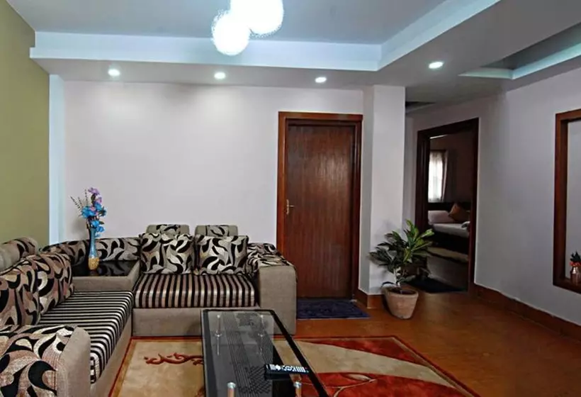 تختخواب و صبحانه Khushi Homestay