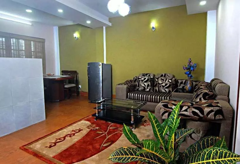 تختخواب و صبحانه Khushi Homestay