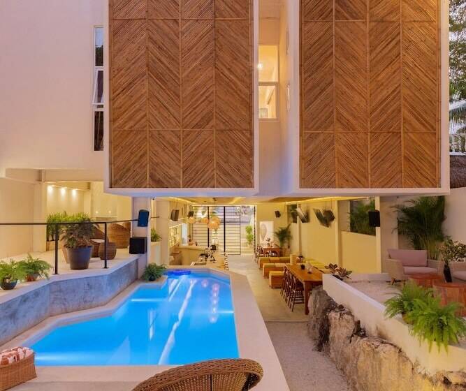 Oostel Smart Capsule Hostel   Tulum Pueblo