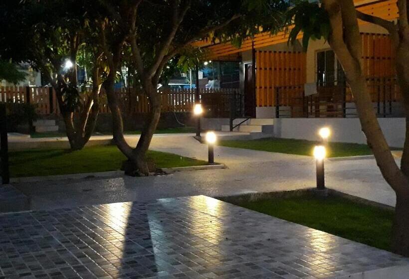 פנסיון Green Mango Resort