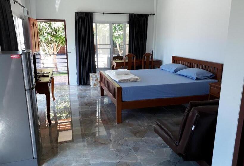 פנסיון Green Mango Resort