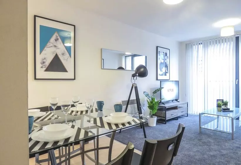 Tudors Esuites Birmingham Apartments With Gated Parking