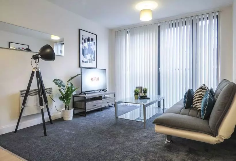 Tudors Esuites Birmingham Apartments With Gated Parking