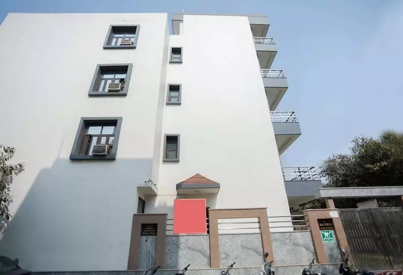Hotelli Chs Villa By Oyo Rooms