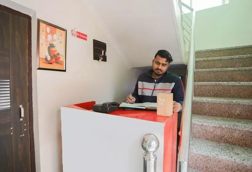 Hotelli Chs Villa By Oyo Rooms