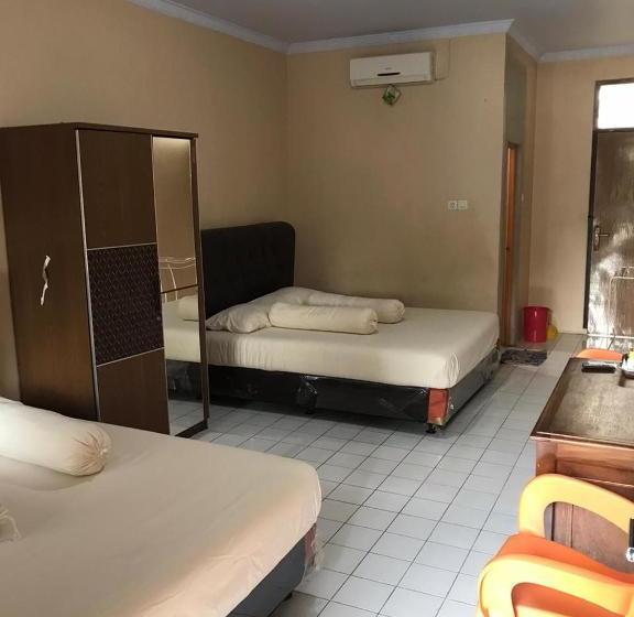 Szálloda Oyo 3277 Inayah Pkpri