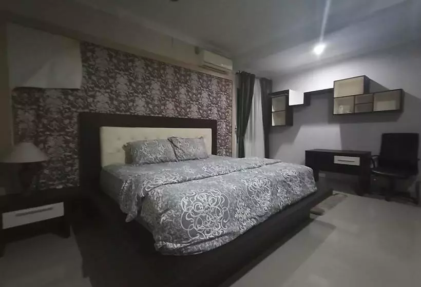 ホテル Oyo 3293 Sulthan Ix Guest House
