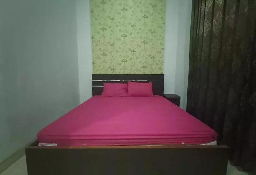 ホテル Oyo 3293 Sulthan Ix Guest House