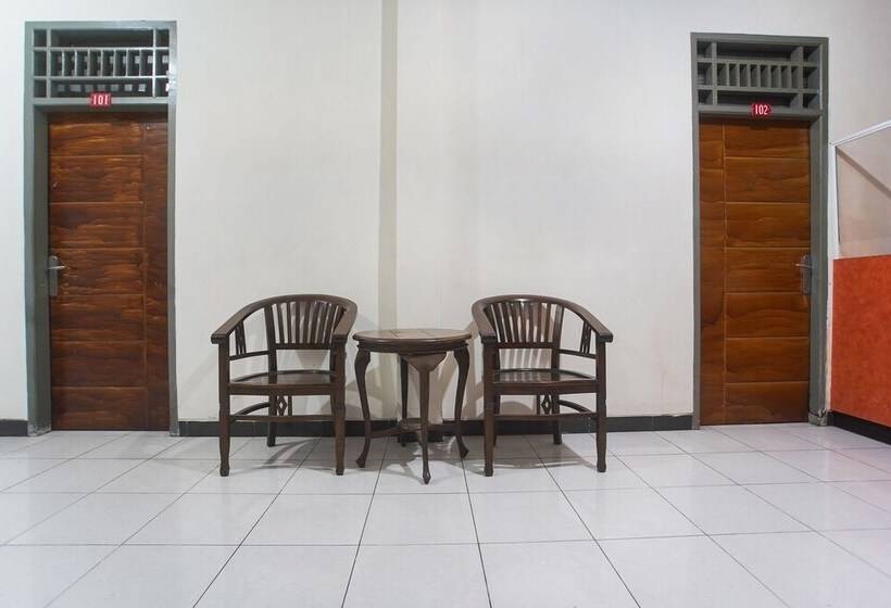 هتل Oyo 3323 Icha Homestay