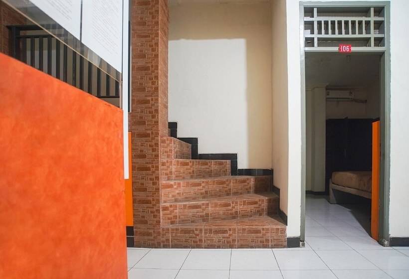 هتل Oyo 3323 Icha Homestay