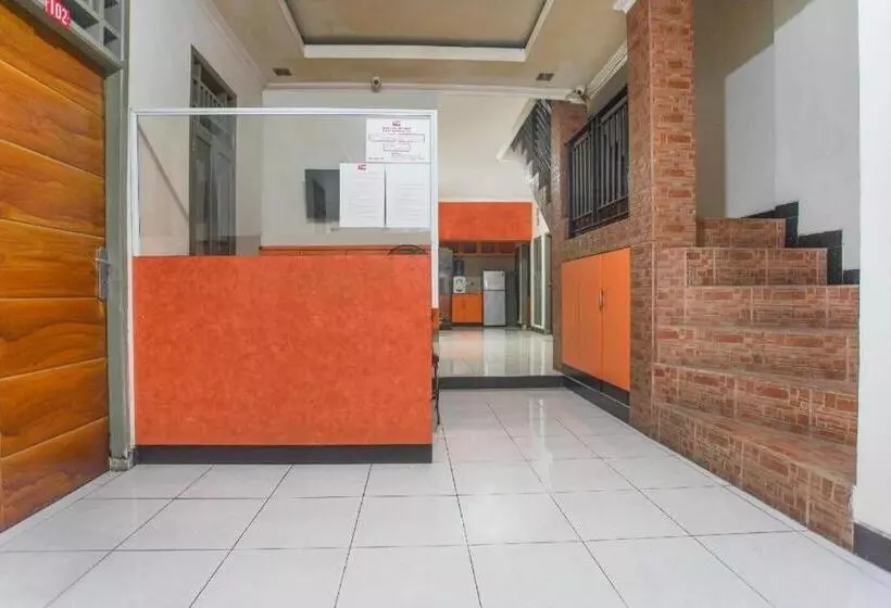 هتل Oyo 3323 Icha Homestay