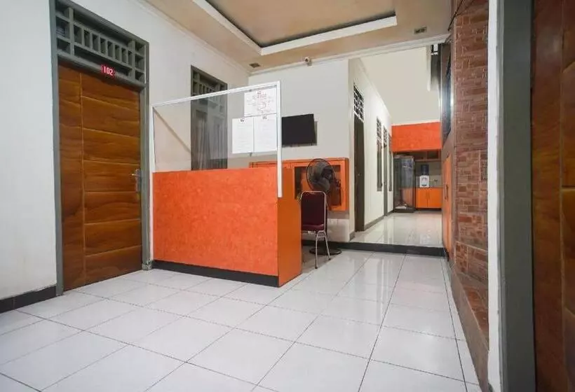 هتل Oyo 3323 Icha Homestay