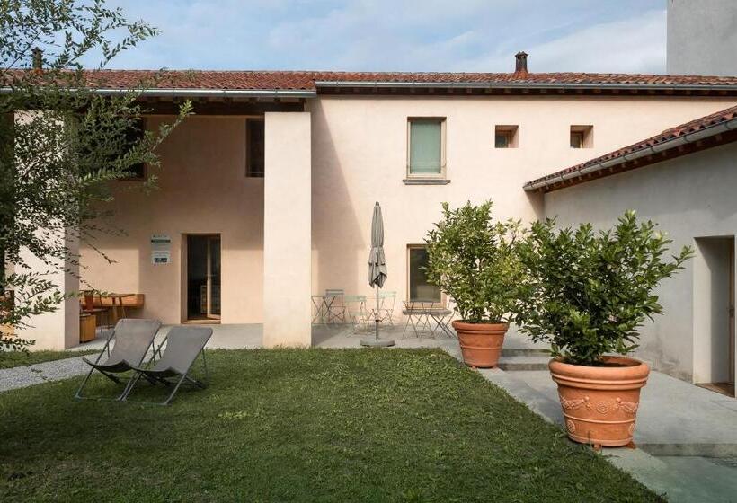 فندق ريفى Agriturismo La Derta