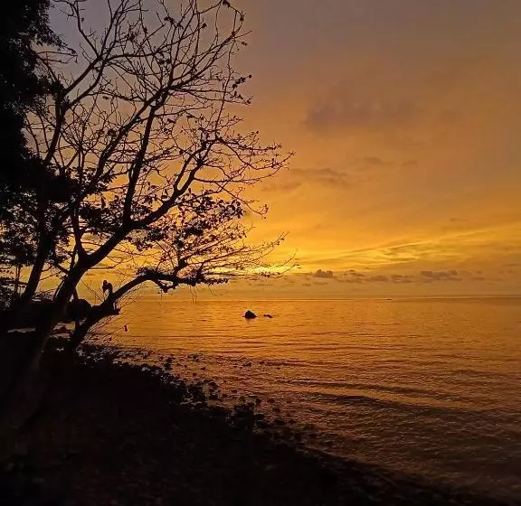 Hotelli Saffron On The Sea Resort