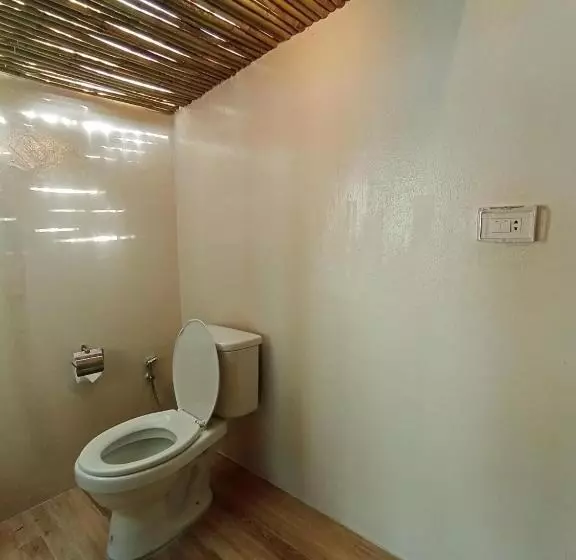 Hotelli Saffron On The Sea Resort