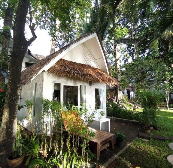 فندق Saffron On The Sea Resort