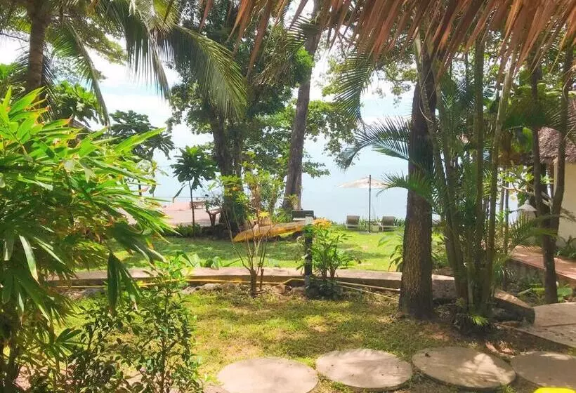 Hotelli Saffron On The Sea Resort