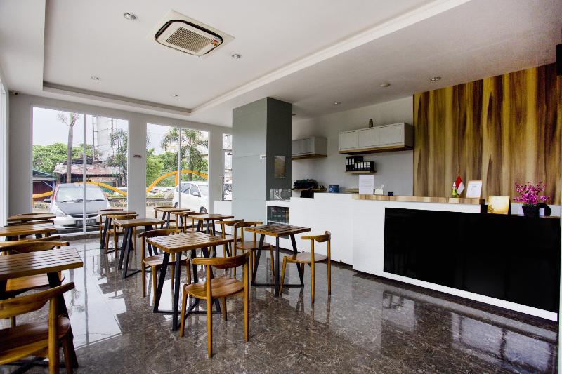 Otel Collection O The Regia Tambun