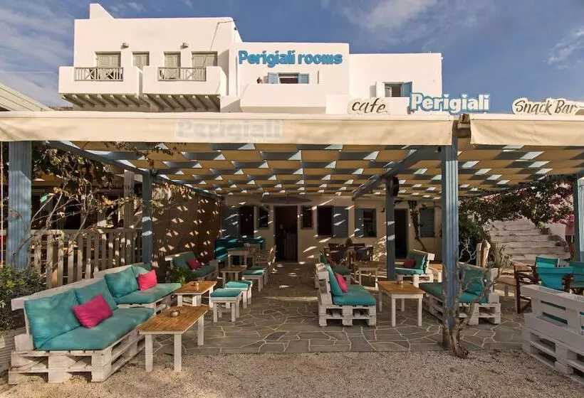 Perigiali Rooms & Apartments Folegandros