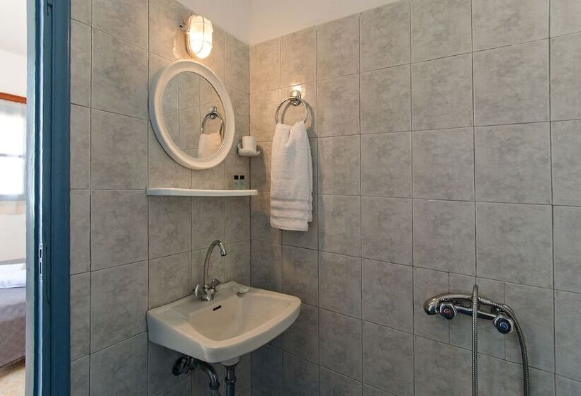 Perigiali Rooms & Apartments Folegandros