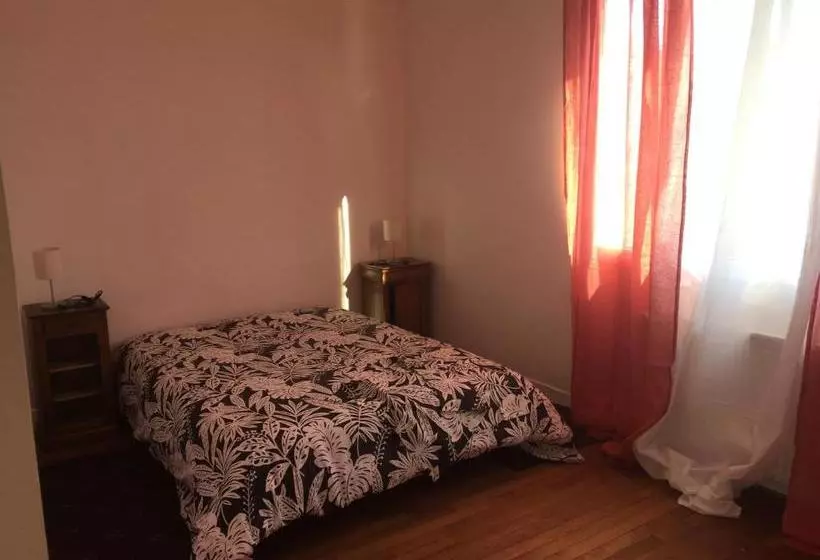 تختخواب و صبحانه Villa Blanqui