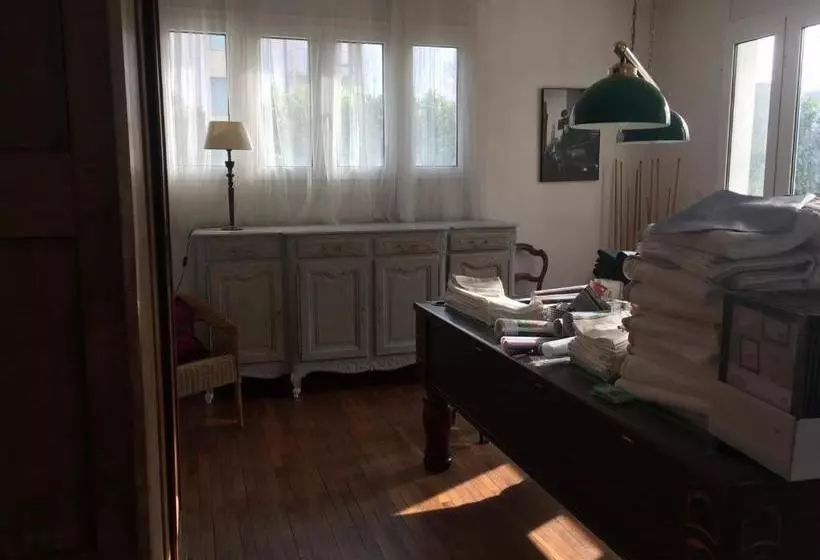 تختخواب و صبحانه Villa Blanqui